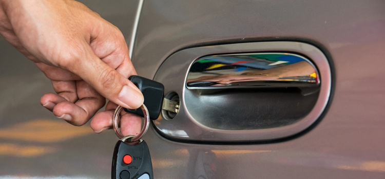 Car door lock repair in Brentwood